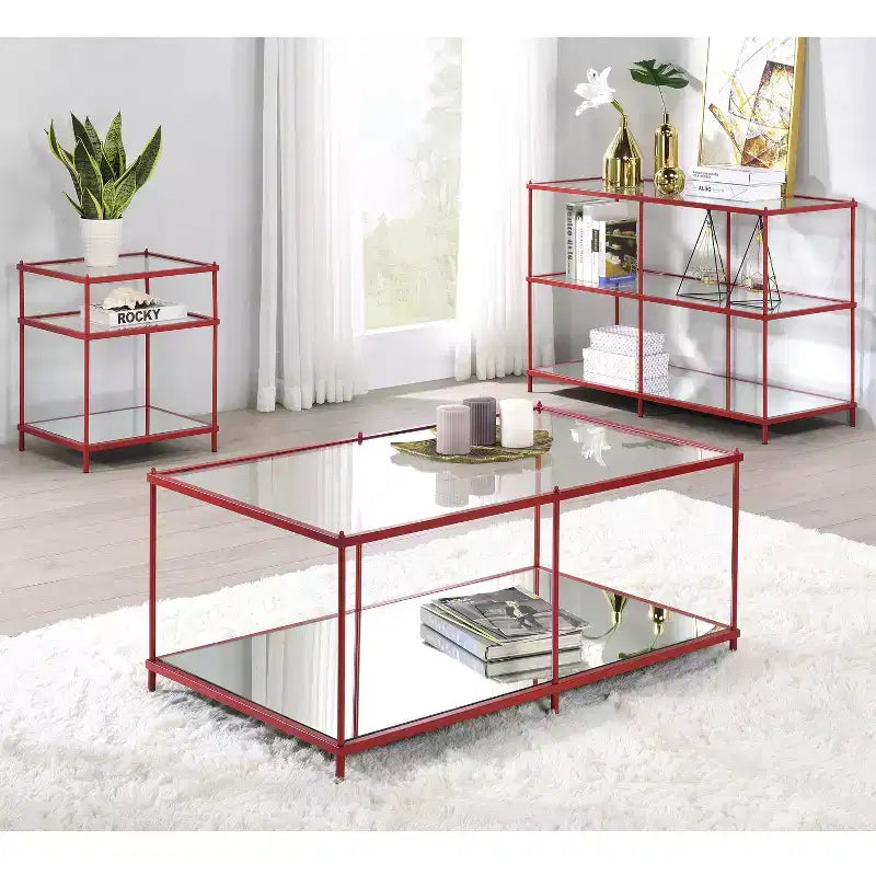 Tavolino laterale con piano in vetro, struttura in acciaio rosso con 2 ripiani a specchio, altezza 59.7 cm